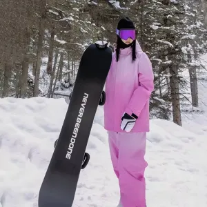 Unique Gradient Loose Snowboard Suits with Matched Pants